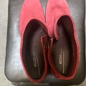 New Ecco suede boots
